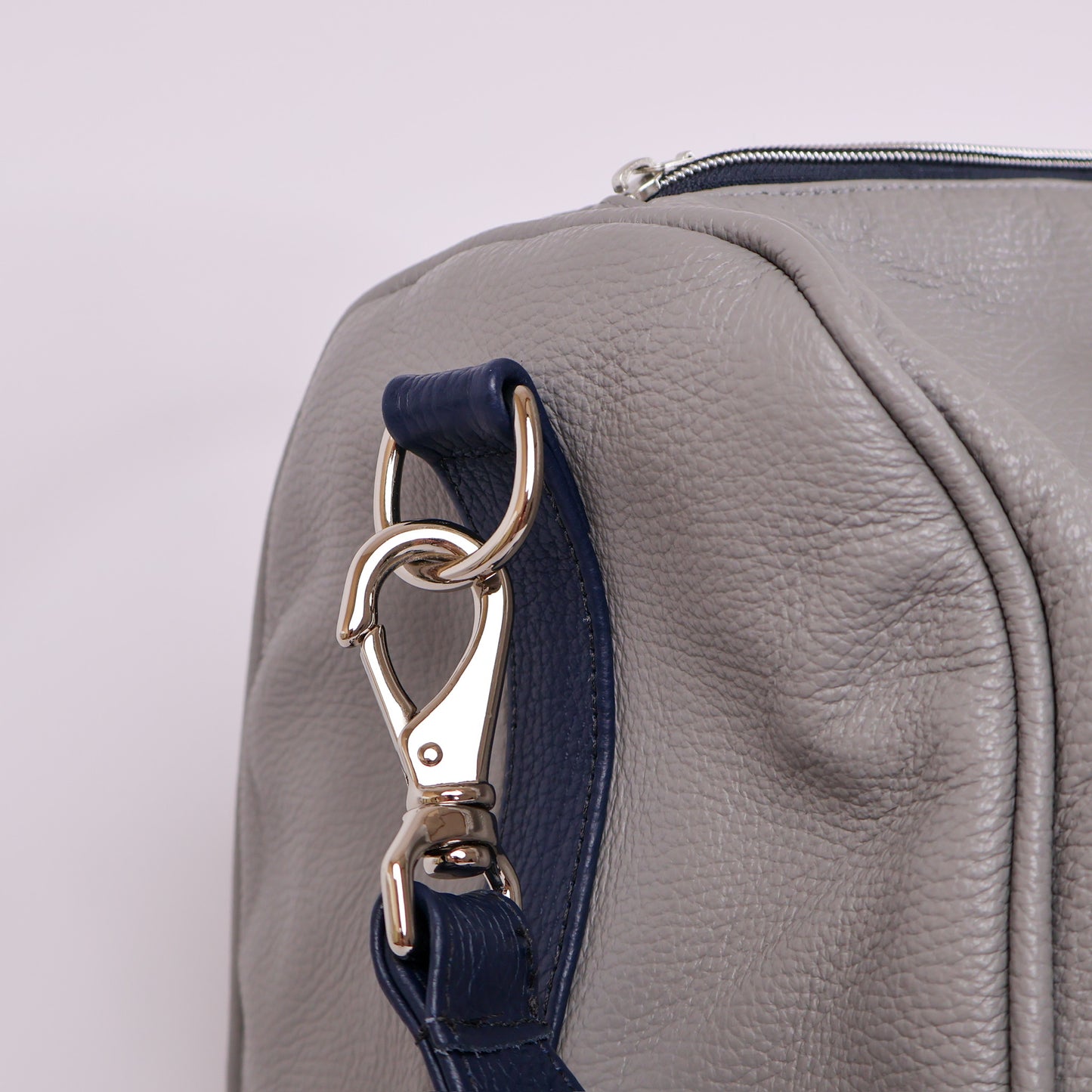 Weekender Duffel: Granite Grey / Navy