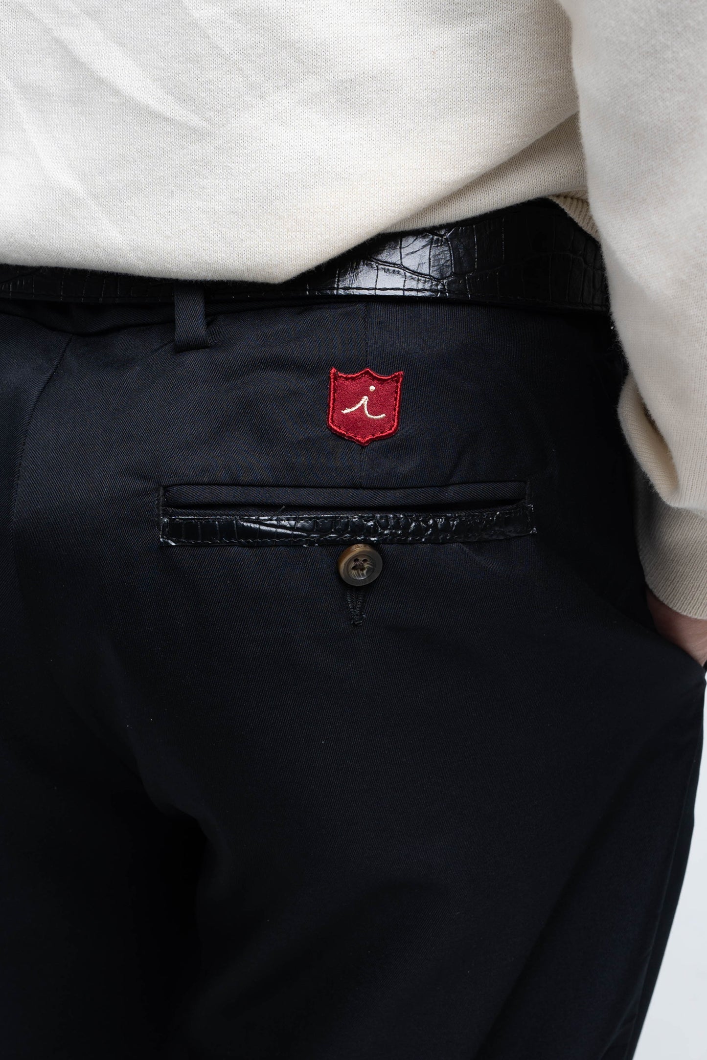 Custom Relaxed Tour Pant: Black