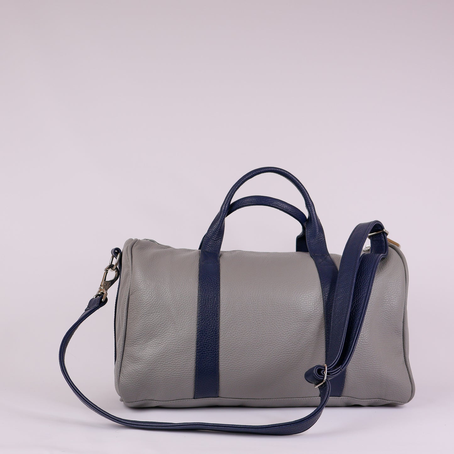 Weekender Duffel: Granite Grey / Navy