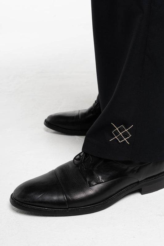 Custom Relaxed Tour Pant: Black