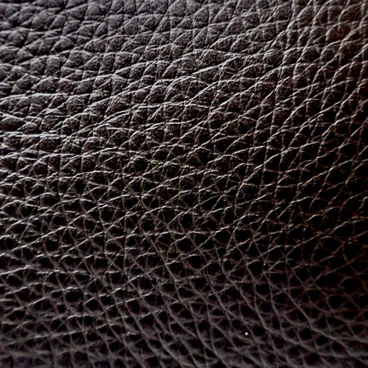 Weekender Duffel: Pitch Black / Vermont Honey