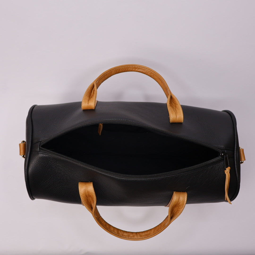 Weekender Duffel: Pitch Black / Vermont Honey