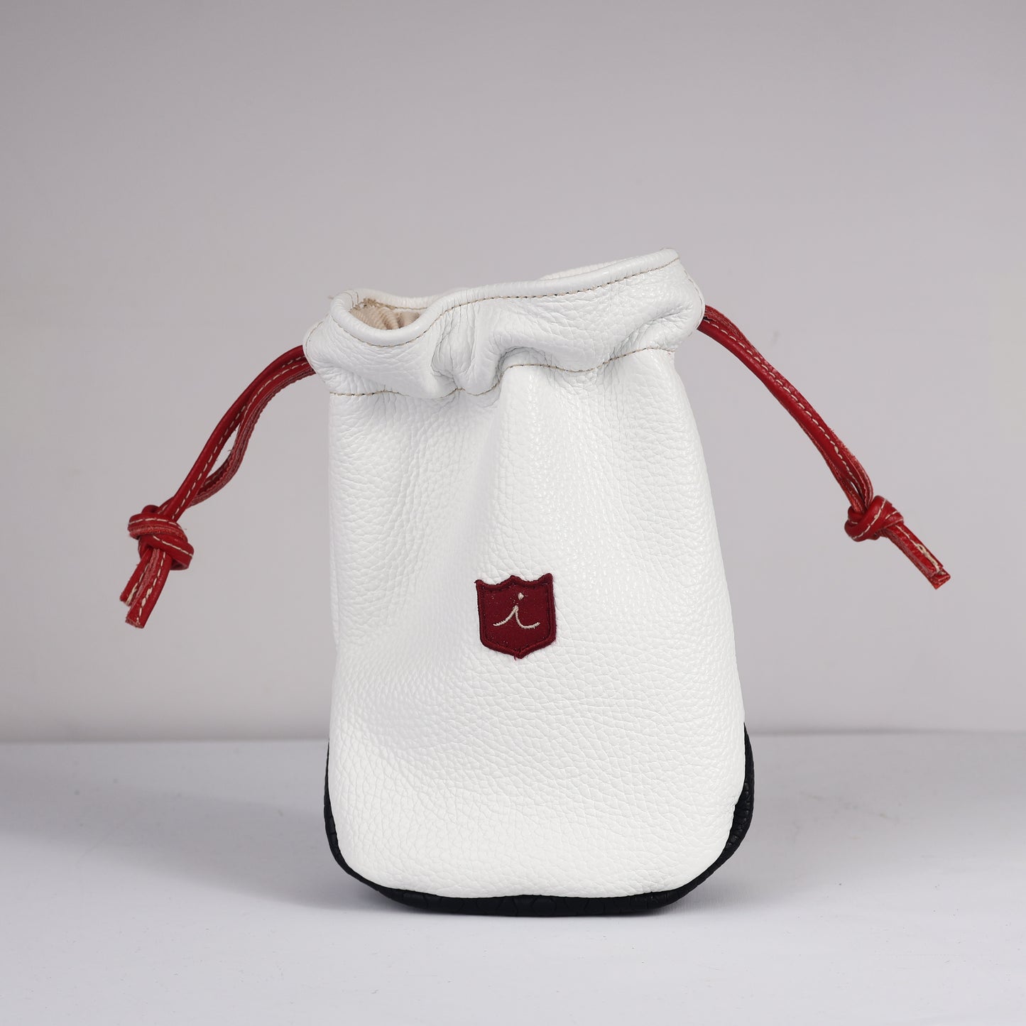 Valuables Pouch Headcover: Pure White + Sunday Red + Black Boa