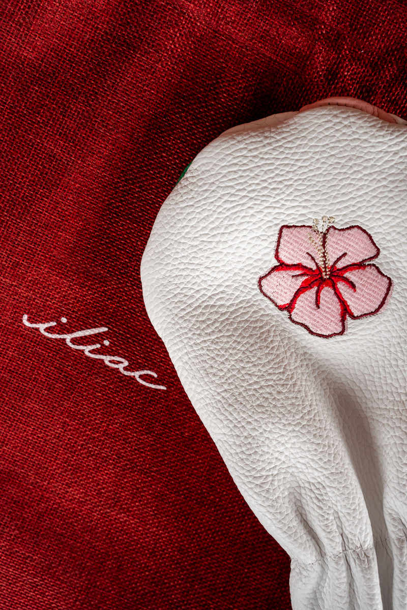 Iliac Golf leather headcovers on the bag at Olympia Fields golf course